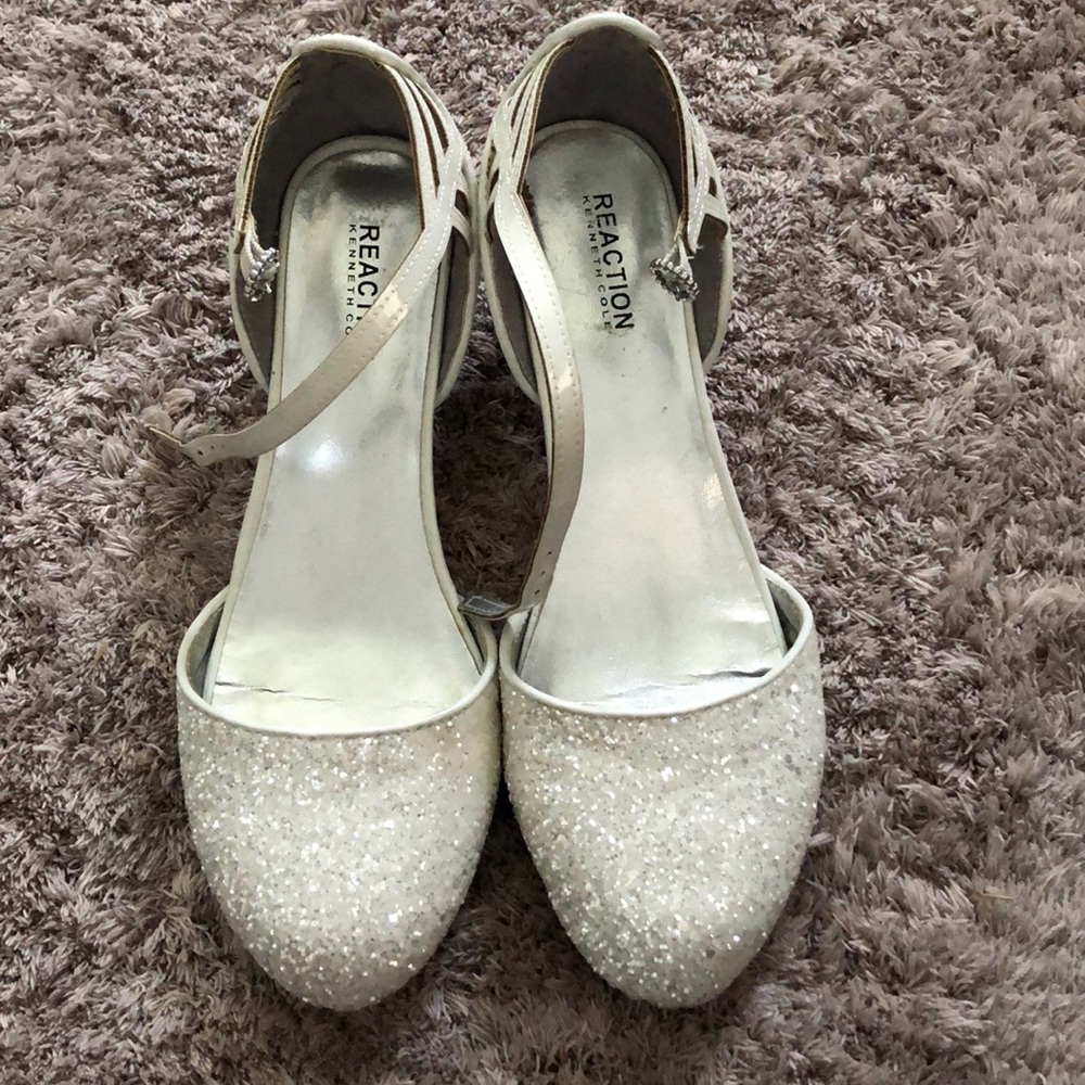 Kenneth Cole Reaction sequenced Girls high heels